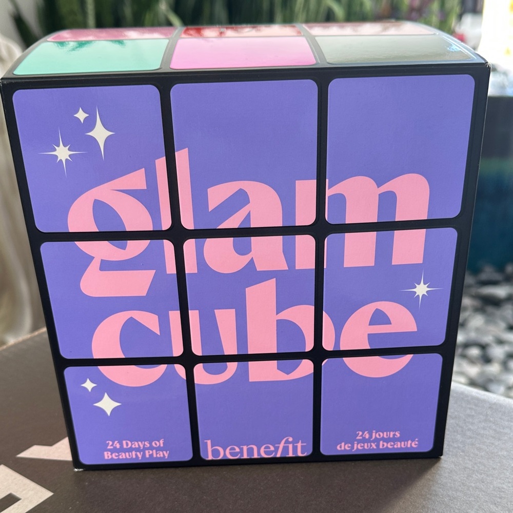 Benefit Glam 24 days of Beauty advent calendar!